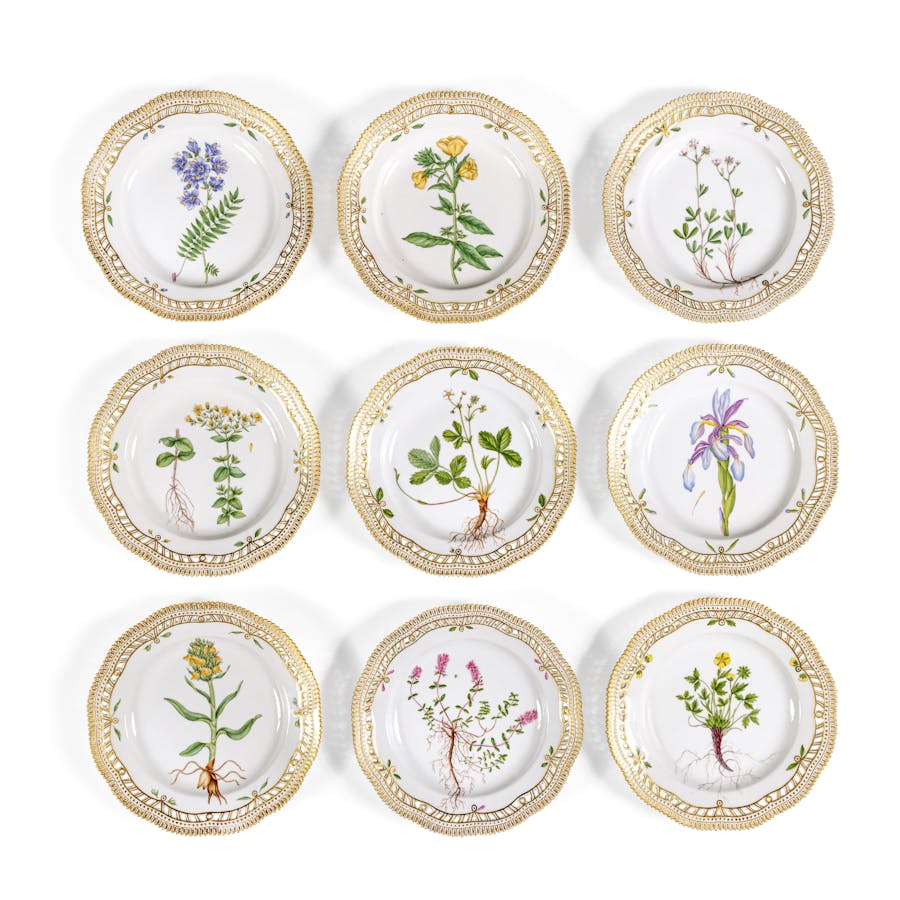 Flora Danica Porcelain: Serving the Art of Botany | Barnebys Magazine